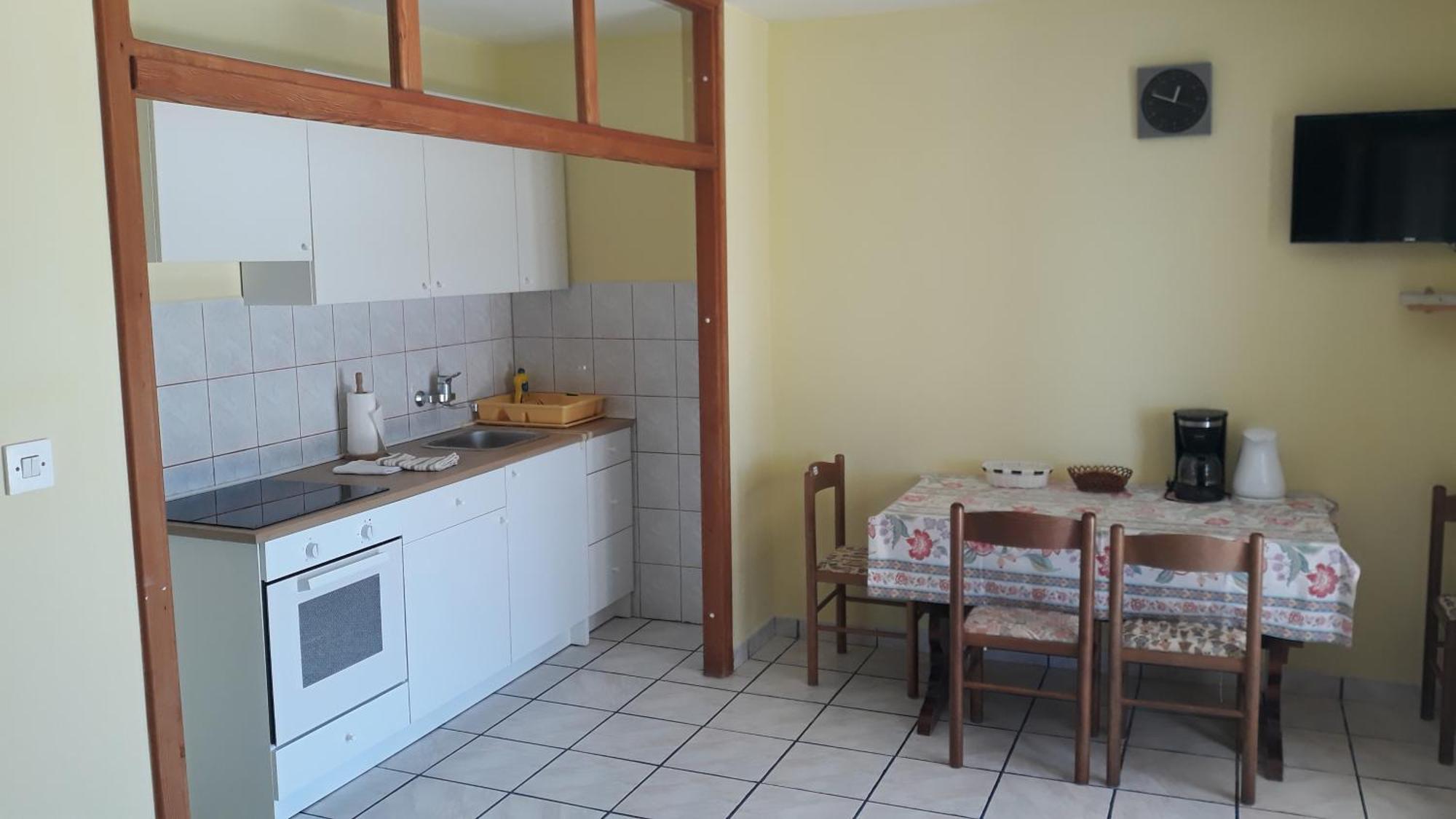 Apartments Penovic Prizba Exterior photo